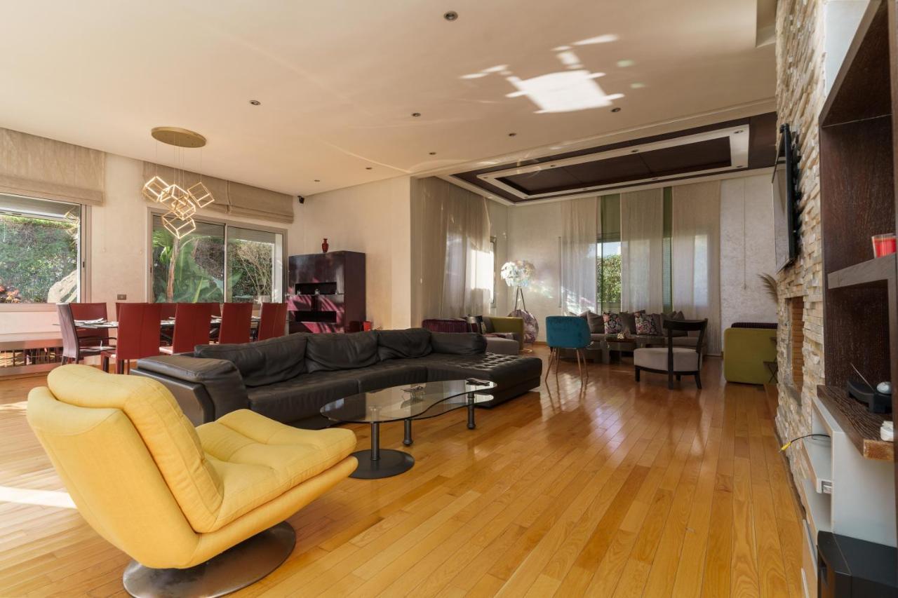 Luxury Bouskoura Pearl